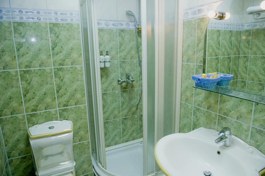 Hotel Victory Pristina Room photo